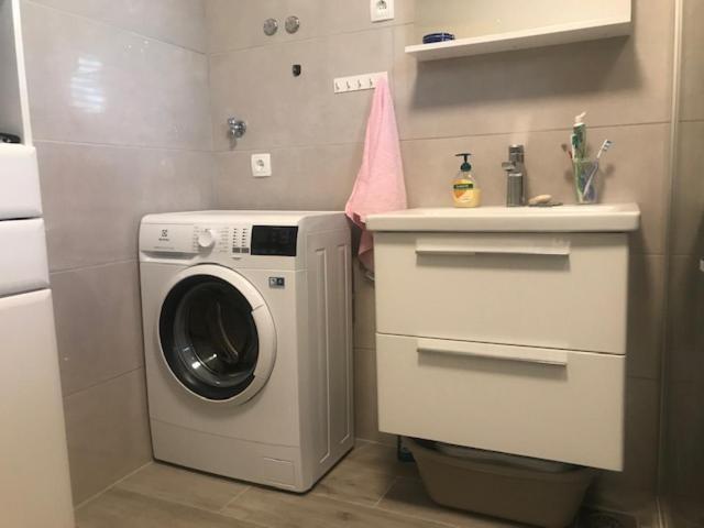 דרבניק Holiday Home Jovis מראה חיצוני תמונה